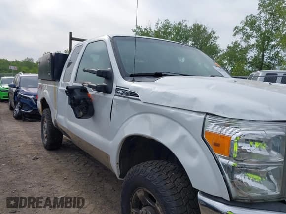 ✅ 2012 Ford F-250 XL • VIN: 1FT7X2B65CEB46912 • Lot: 42292319. Wystawiony na IAAI z przebiegiem 82 497 mil. Bezpłatny archiwum sprzedaży aukcyjnych z USA i szczegółowy raport historii pojazdu na DreamBid. Zdjęcie 6.