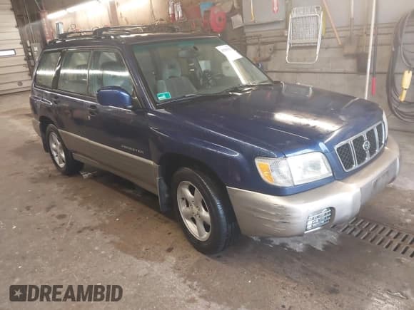 ✅ 2002 Subaru Forester S • VIN: JF1SF65552G716388 • Lot: 43285121. Listed on IAAI with 239,740 mi. Free auction sales archive from the USA and detailed vehicle history report at DreamBid. Image 1.