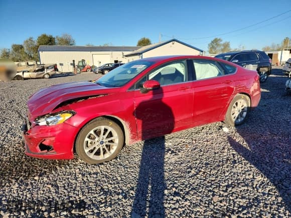 ✅ 2020 Ford Fusion SE • VIN: 3FA6P0LU6LR162665 • Lot: 89538515. Listed on Copart with 167,961 mi. Free auction sales archive from the USA and detailed vehicle history report at DreamBid. Image 1.