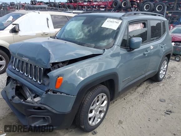 ✅ 2018 Jeep Renegade Latitude • VIN: ZACCJABB0JPH61945 • Lot: 42165795. Wystawiony na IAAI z przebiegiem Nie podano. Bezpłatny archiwum sprzedaży aukcyjnych z USA i szczegółowy raport historii pojazdu na DreamBid. Zdjęcie 16.