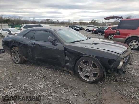✅ 2013 Dodge Challenger R/T • VIN: 2C3CDYBT1DH612270 • Lot: 85883994. Wystawiony na Copart z przebiegiem 164 195 mil. Bezpłatny archiwum sprzedaży aukcyjnych z USA i szczegółowy raport historii pojazdu na DreamBid. Zdjęcie 4.