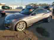 2013 Hyundai Genesis Coupe Track z VIN KMHHU6KJ3DU110955, wystawiony jako Copart lot #87667235 z przebiegiem 134 316 mil mil oraz Szkoda całkowita • Salvage title. Historia ofert i sprzedaży dostępna na DreamBid. Obrazek 1.