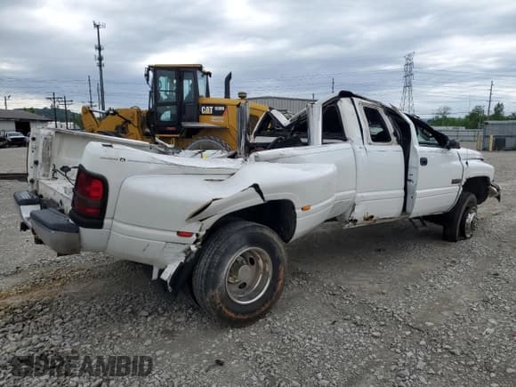 ✅ 2002 Dodge 3500 • VIN: 3B7MF33632M239639 • Lot: 55339375. Listed on Copart with Not provided. Free auction sales archive from the USA and detailed vehicle history report at DreamBid. Image 3.
