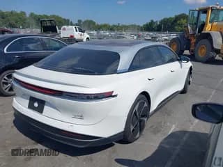 ✅ 2023 Lucid Air Grand Touring • VIN: 50EA1GBAXPA004587 • Lot: 43204432. Wystawiony na IAAI z przebiegiem 29 832 mil. Bezpłatny archiwum sprzedaży aukcyjnych z USA i szczegółowy raport historii pojazdu na DreamBid. Zdjęcie 4.