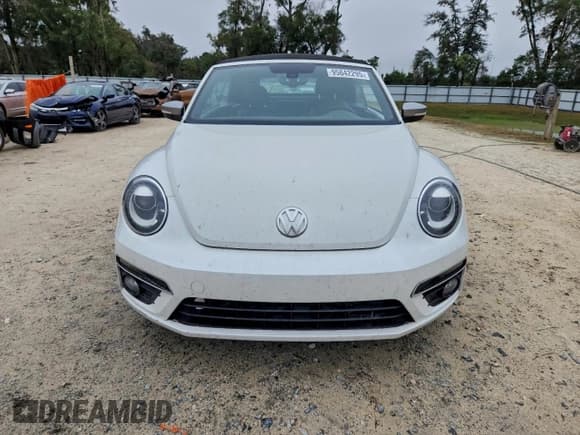 ✅ 2014 Volkswagen Beetle 2.0L TDI • VIN: 3VW5L7AT7EM818728 • Lot: 95842295. Listed on Copart with 151,324 mi. Free auction sales archive from the USA and detailed vehicle history report at DreamBid. Image 5.
