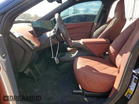 ✅ 2023 BMW iX xDrive50 • VIN: WB523CF04PCL57730 • Лот: 44370183. Опубликован ранее на Copart с пробегом 5 038 миль. Бесплатный доступ к архиву аукционных продаж из США и подробный отчёт об истории автомобиля на DreamBid. Изображение 7.