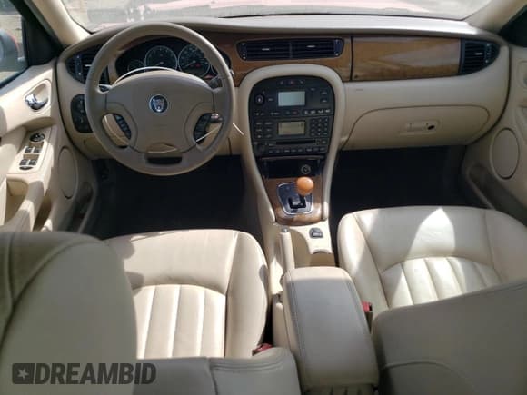 ✅ 2002 Jaguar X-Type • VIN: SAJEA51D52XC67019 • Lot: 80339005. Wystawiony na Copart z przebiegiem 74 558 mil. Bezpłatny archiwum sprzedaży aukcyjnych z USA i szczegółowy raport historii pojazdu na DreamBid. Zdjęcie 8.