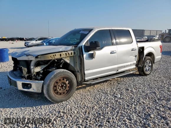 ✅ 2017 Ford F-150 XLT • VIN: 1FTEW1CP9HKC32812 • Lot: 82225955. Wystawiony na Copart z przebiegiem 129 706 mil. Bezpłatny archiwum sprzedaży aukcyjnych z USA i szczegółowy raport historii pojazdu na DreamBid. Zdjęcie 1.