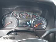 ✅ 2019 Chevrolet Suburban LT • VIN: 1GNSCHKC1KR307933 • Lot: 43463096. Wystawiony na IAAI z przebiegiem 200 666 mil. Bezpłatny archiwum sprzedaży aukcyjnych z USA i szczegółowy raport historii pojazdu na DreamBid. Zdjęcie 7.