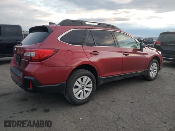 ✅ 2018 Subaru Outback Premium • VIN: 4S4BSAHC1J3284984 • Lot: 92294015. Listed on Copart with 44,095 mi. Free auction sales archive from the USA and detailed vehicle history report at DreamBid. Image 3.