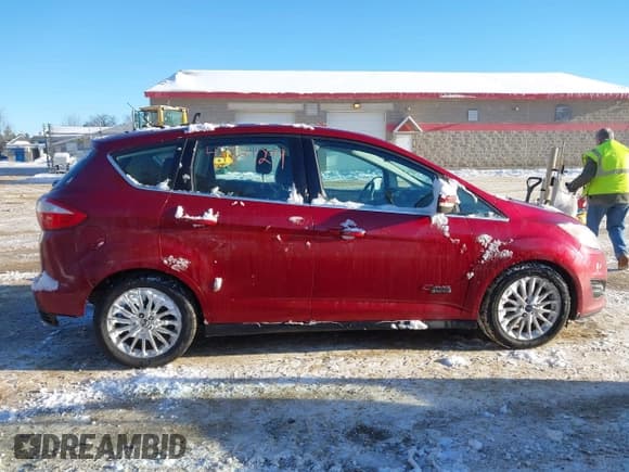 ✅ 2013 Ford C-Max SEL • VIN: 1FADP5CU3DL536394 • Lot: 43844299. Wystawiony na IAAI z przebiegiem 268 416 mil. Bezpłatny archiwum sprzedaży aukcyjnych z USA i szczegółowy raport historii pojazdu na DreamBid. Zdjęcie 14.