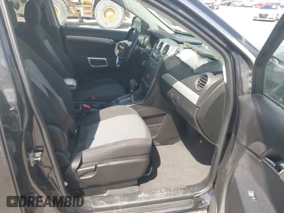 ✅ 2012 Chevrolet Captiva Sport LS • VIN: 3GNAL2EK2CS577814 • Lot: 42045972. Wystawiony na IAAI z przebiegiem 94 020 mil. Bezpłatny archiwum sprzedaży aukcyjnych z USA i szczegółowy raport historii pojazdu na DreamBid. Zdjęcie 5.