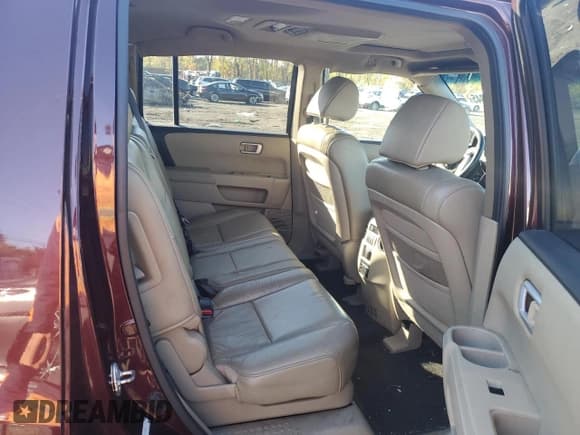 ✅ 2011 Honda Pilot EX-L • VIN: 5FNYF4H69BB051518 • Lot: 82525845. Listed on Copart with 201,773 mi. Free auction sales archive from the USA and detailed vehicle history report at DreamBid. Image 10.