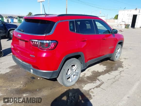2024 Jeep Compass Latitude с VIN 3C4NJDBN4RT606064, выставлен на аукционе IAAI как лот 43513857 с пробегом Не указан миль и . История ставок и продаж доступна на DreamBid. Изображение 4.