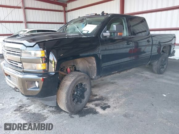 ✅ 2017 Chevrolet Silverado 2500HD LT • VIN: 1GC1KVEY7HF120235 • Lot: 42770202. Wystawiony na IAAI z przebiegiem 110 417 mil. Bezpłatny archiwum sprzedaży aukcyjnych z USA i szczegółowy raport historii pojazdu na DreamBid. Zdjęcie 18.