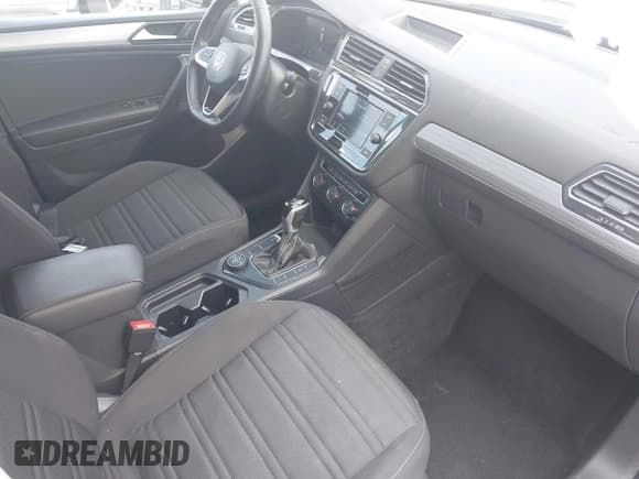 ✅ 2024 Volkswagen Tiguan S • VIN: 3VVFB7AXXRM029493 • Lot: 43119770. Listed on IAAI with 44,831 mi. Free auction sales archive from the USA and detailed vehicle history report at DreamBid. Image 5.
