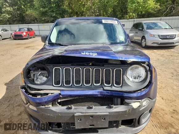 ✅ 2017 Jeep Renegade Sport • VIN: ZACCJBAB9HPE37006 • Lot: 90617455. Wystawiony na Copart z przebiegiem 188 566 mil. Bezpłatny archiwum sprzedaży aukcyjnych z USA i szczegółowy raport historii pojazdu na DreamBid. Zdjęcie 5.