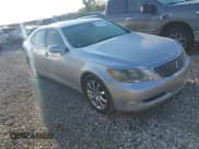 ✅ 2007 Lexus LS 460 • VIN: JTHBL46FX75017368 • Lot: 43366480. Wystawiony na IAAI z przebiegiem 193 006 mil. Bezpłatny archiwum sprzedaży aukcyjnych z USA i szczegółowy raport historii pojazdu na DreamBid. Zdjęcie 1.