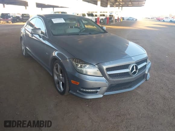 ✅ 2012 Mercedes-Benz CLS 550 • VIN: WDDLJ7DBXCA032067 • Лот: 43859429. Опубликован ранее на IAAI с пробегом 112 789 миль. Бесплатный доступ к архиву аукционных продаж из США и подробный отчёт об истории автомобиля на DreamBid. Изображение 1.
