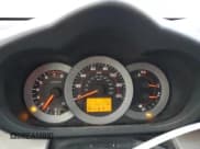 ✅ 2007 Toyota RAV4 • VIN: JTMBD33V876034104 • Lot: 93681355. Listed on Copart with 297,776 mi. Free auction sales archive from the USA and detailed vehicle history report at DreamBid. Image 9.