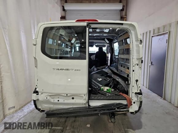 ✅ 2025 Ford Transit Cargo • VIN: 1FTBR1Y89SKA59392 • Лот: 93031155. Опубликован ранее на Copart с пробегом Не указан. Бесплатный доступ к архиву аукционных продаж из США и подробный отчёт об истории автомобиля на DreamBid. Изображение 6.