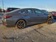 ✅ 2024 Lexus ES 350 F Sport • VIN: 58AJZ1B18RU160501 • Lot: 95560495. Wystawiony na Copart z przebiegiem 13 215 mil. Bezpłatny archiwum sprzedaży aukcyjnych z USA i szczegółowy raport historii pojazdu na DreamBid. Zdjęcie 3.