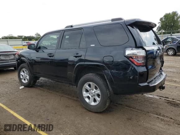 ✅ 2020 Toyota 4Runner SR5 • VIN: JTEBU5JR5L5752612 • Lot: 81315575. Wystawiony na Copart z przebiegiem 107 862 mil. Bezpłatny archiwum sprzedaży aukcyjnych z USA i szczegółowy raport historii pojazdu na DreamBid. Zdjęcie 2.