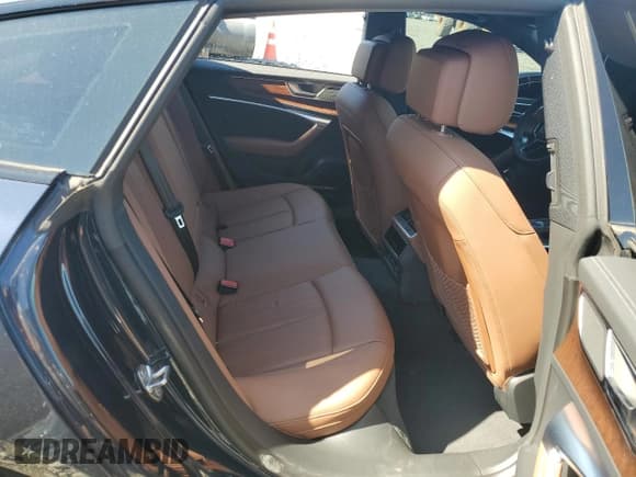 ✅ 2021 Audi A7 • VIN: WAUTPBF26MN078625 • Lot: 69624275. Wystawiony na Copart z przebiegiem 20 276 mil. Bezpłatny archiwum sprzedaży aukcyjnych z USA i szczegółowy raport historii pojazdu na DreamBid. Zdjęcie 10.