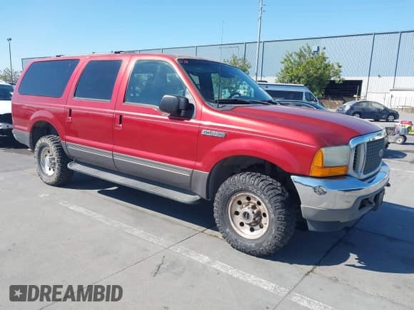 ✅ 2001 Ford Excursion XLT • VIN: 1FMNU41S11EB32749 • Lot: 42677214. Listed on IAAI with 178,624 mi. Free auction sales archive from the USA and detailed vehicle history report at DreamBid. Image 1.