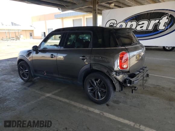 ✅ 2013 MINI Countryman S • VIN: WMWZC3C5XDWP22700 • Lot: 57153995. Listed on Copart with 108,344 mi. Free auction sales archive from the USA and detailed vehicle history report at DreamBid. Image 2.