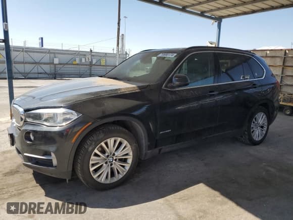 ✅ 2015 BMW X5 xDrive50i • VIN: 5UXKR6C54F0J76078 • Lot: 70880174. Listed on Copart with 82,020 mi. Free auction sales archive from the USA and detailed vehicle history report at DreamBid. Image 1.