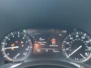 ✅ 2020 Toyota Highlander Limited • VIN: 5TDDZRBH5LS004285 • Lot: 43815691. Wystawiony na IAAI z przebiegiem 40 026 mil. Bezpłatny archiwum sprzedaży aukcyjnych z USA i szczegółowy raport historii pojazdu na DreamBid. Zdjęcie 7.