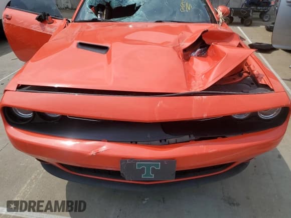 ✅ 2018 Dodge Challenger SXT Plus • VIN: 2C3CDZAGXJH242166 • Lot: 58915045. Wystawiony na Copart z przebiegiem 91 014 mil. Bezpłatny archiwum sprzedaży aukcyjnych z USA i szczegółowy raport historii pojazdu na DreamBid. Zdjęcie 11.