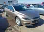 2018 Chevrolet Malibu LT z VIN 1G1ZD5ST7JF183128, wystawiony jako IAAI lot #42891573 z przebiegiem 137 547 mil mil oraz . Historia ofert i sprzedaży dostępna na DreamBid. Obrazek 1.