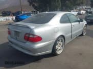 ✅ 2000 Mercedes-Benz CLK 320/430 • VIN: WDBLJ65G7YF157342 • Lot: 43689025. Wystawiony na IAAI z przebiegiem 98 430 mil. Bezpłatny archiwum sprzedaży aukcyjnych z USA i szczegółowy raport historii pojazdu na DreamBid. Zdjęcie 4.