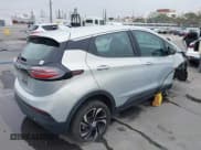 ✅ 2022 Chevrolet Bolt EV 2LT • VIN: 1G1FX6S08N4119154 • Lot: 42484203. Wystawiony na IAAI z przebiegiem 48 613 mil. Bezpłatny archiwum sprzedaży aukcyjnych z USA i szczegółowy raport historii pojazdu na DreamBid. Zdjęcie 4.