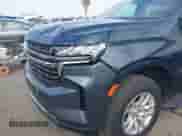 2021 Chevrolet Tahoe LT с VIN 1GNSCNKD1MR405239, выставлен на аукционе IAAI как лот 43343729 с пробегом 54 293 миль миль и . История ставок и продаж доступна на DreamBid. Изображение 17.