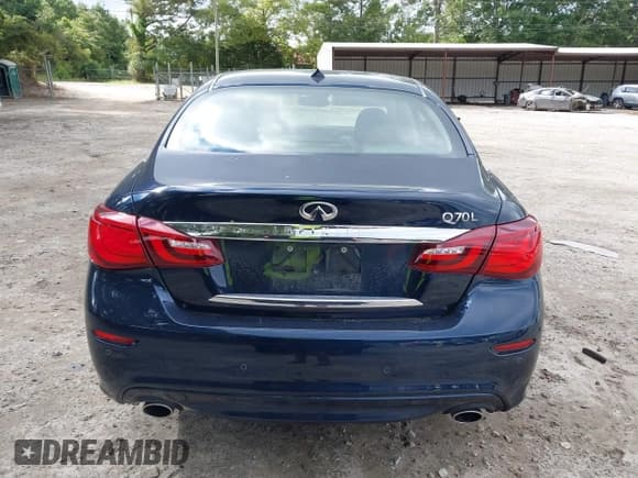 ✅ 2017 Infiniti Q70 3.7 • VIN: JN1BY1PR4HM210233 • Lot: 42943419. Listed on IAAI with 78,000 mi. Free auction sales archive from the USA and detailed vehicle history report at DreamBid. Image 17.