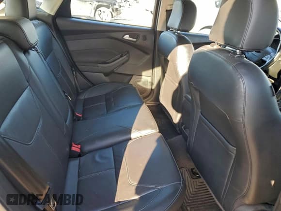 ✅ 2017 Ford Focus Titanium • VIN: 1FADP3N22HL342591 • Lot: 96624285. Listed on Copart with 117,405 mi. Free auction sales archive from the USA and detailed vehicle history report at DreamBid. Image 10.