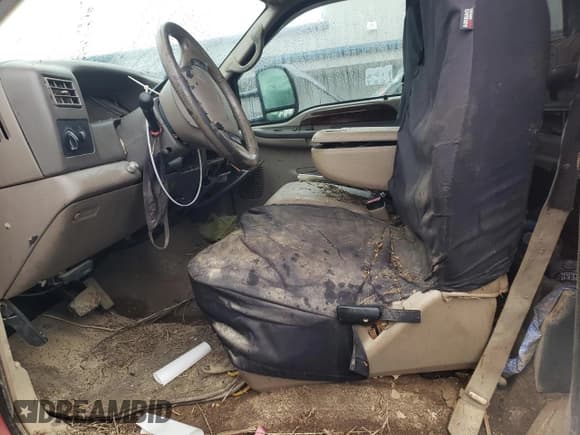 ✅ 2000 Ford F-250 XL • VIN: 1FTNF21F1YEC08695 • Lot: 55531175. Listed on Copart with 204,120 mi. Free auction sales archive from the USA and detailed vehicle history report at DreamBid. Image 7.