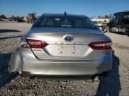 ✅ 2020 Toyota Camry Hybrid XLE • VIN: 4T1F31AK5LU526785 • Лот: 91368765. Опубликован ранее на Copart с пробегом 315 879 миль. Бесплатный доступ к архиву аукционных продаж из США и подробный отчёт об истории автомобиля на DreamBid. Изображение 6.