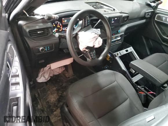 ✅ 2020 Ford Police Interceptor Utility • VIN: 1FM5K8AB3LGD08883 • Лот: 86452455. Опубликован ранее на Copart с пробегом 61 787 миль. Бесплатный доступ к архиву аукционных продаж из США и подробный отчёт об истории автомобиля на DreamBid. Изображение 8.