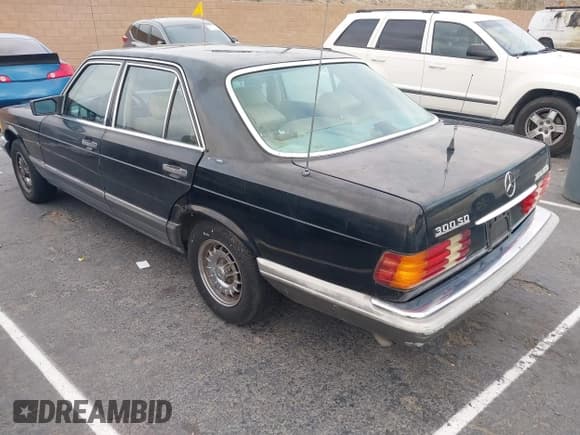✅ 1983 Mercedes-Benz 300 SD • VIN: WDBCB20A7DB045764 • Lot: 41504450. Listed on IAAI with 169,882 mi. Free auction sales archive from the USA and detailed vehicle history report at DreamBid. Image 3.