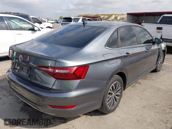 ✅ 2021 Volkswagen Jetta S • VIN: 3VWN57BU9MM022093 • Лот: 43524324. Опубликован ранее на IAAI с пробегом 96 884 миль. Бесплатный доступ к архиву аукционных продаж из США и подробный отчёт об истории автомобиля на DreamBid. Изображение 4.