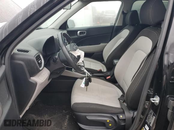 ✅ 2022 Hyundai Venue SEL • VIN: KMHRC8A35NU208540 • Lot: 83549054. Listed on Copart with 67,516 mi. Free auction sales archive from the USA and detailed vehicle history report at DreamBid. Image 7.