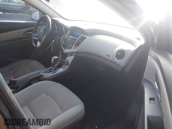 2012 Chevrolet Cruze 1LT с VIN 1G1PF5SC7C7409067, выставлен на аукционе IAAI как лот 43284103 с пробегом 91 648 миль миль и . История ставок и продаж доступна на DreamBid. Изображение 5.