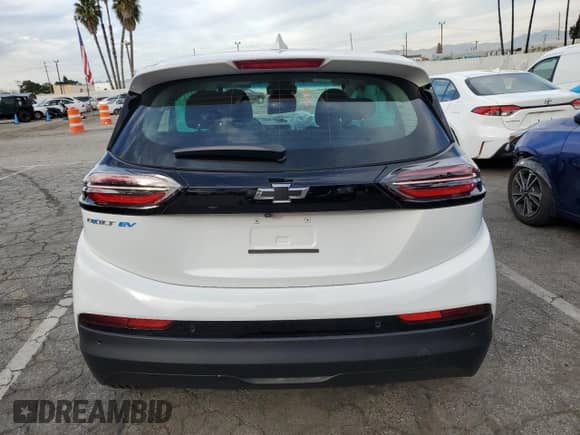 2023 Chevrolet Bolt EV 1LT z VIN 1G1FW6S05P4196182, wystawiony jako Copart lot #40241724 z przebiegiem Nie podano mil oraz . Historia ofert i sprzedaży dostępna na DreamBid. Obrazek 6.