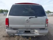 ✅ 2004 Cadillac Escalade ESV • VIN: 3GYFK66N74G263012 • Лот: 40350934. Опубликован ранее на IAAI с пробегом 259 563 миль. Бесплатный доступ к архиву аукционных продаж из США и подробный отчёт об истории автомобиля на DreamBid. Изображение 17.