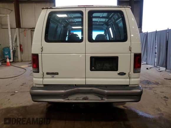 ✅ 2006 Ford Econoline Cargo • VIN: 1FTRE14WX6HB04647 • Лот: 60025475. Опубликован ранее на Copart с пробегом Не указан. Бесплатный доступ к архиву аукционных продаж из США и подробный отчёт об истории автомобиля на DreamBid. Изображение 6.