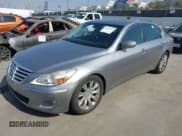 ✅ 2009 Hyundai Genesis • VIN: KMHGC46E09U022677 • Лот: 43615997. Опубликован ранее на IAAI с пробегом 202 706 миль. Бесплатный доступ к архиву аукционных продаж из США и подробный отчёт об истории автомобиля на DreamBid. Изображение 2.